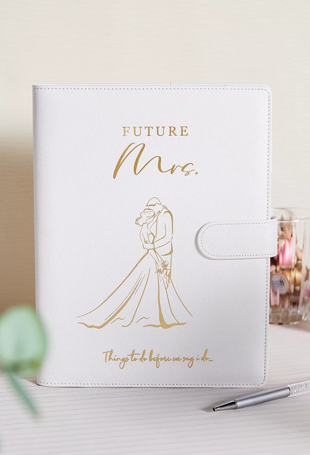 AW Wedding Planner Book